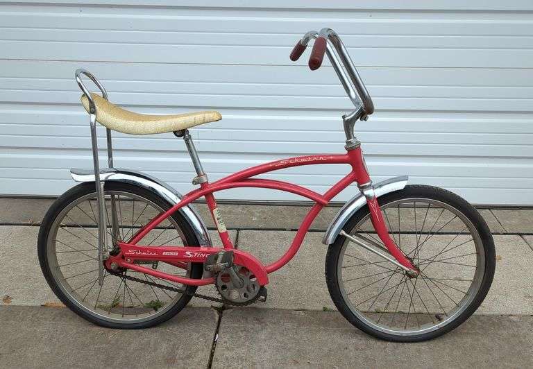 Schwinn Sting-Ray Junior 20" Bike With Banana Seat, Tires Need Air/Replaced image