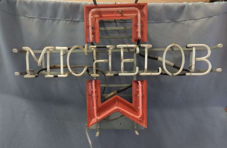 Michelob Beer Neon Sign image