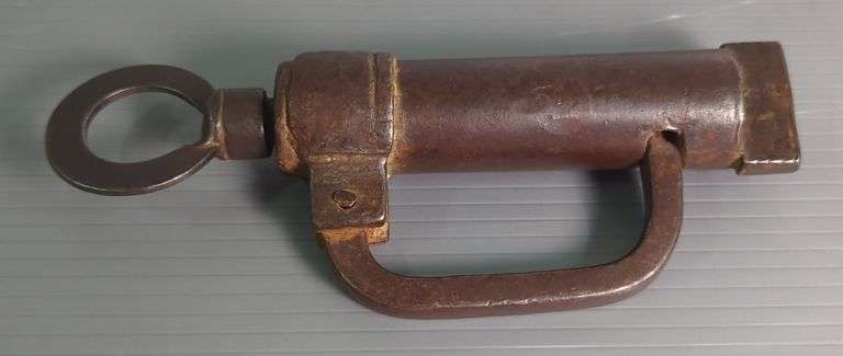 Vintage Screw-Thread Padlock image