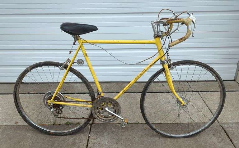 Schwinn Continental 10-Speed 27" Bike, Brakes Need Repair, Tires Need Air/Replaced image