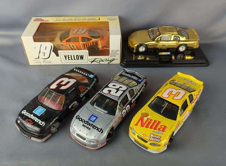 NASCAR 1:24 Scale Diecast Cars image