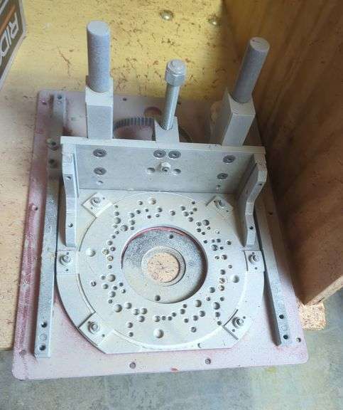 JessEm Router Table And Rout R Lift - Mayo Auction & Realty