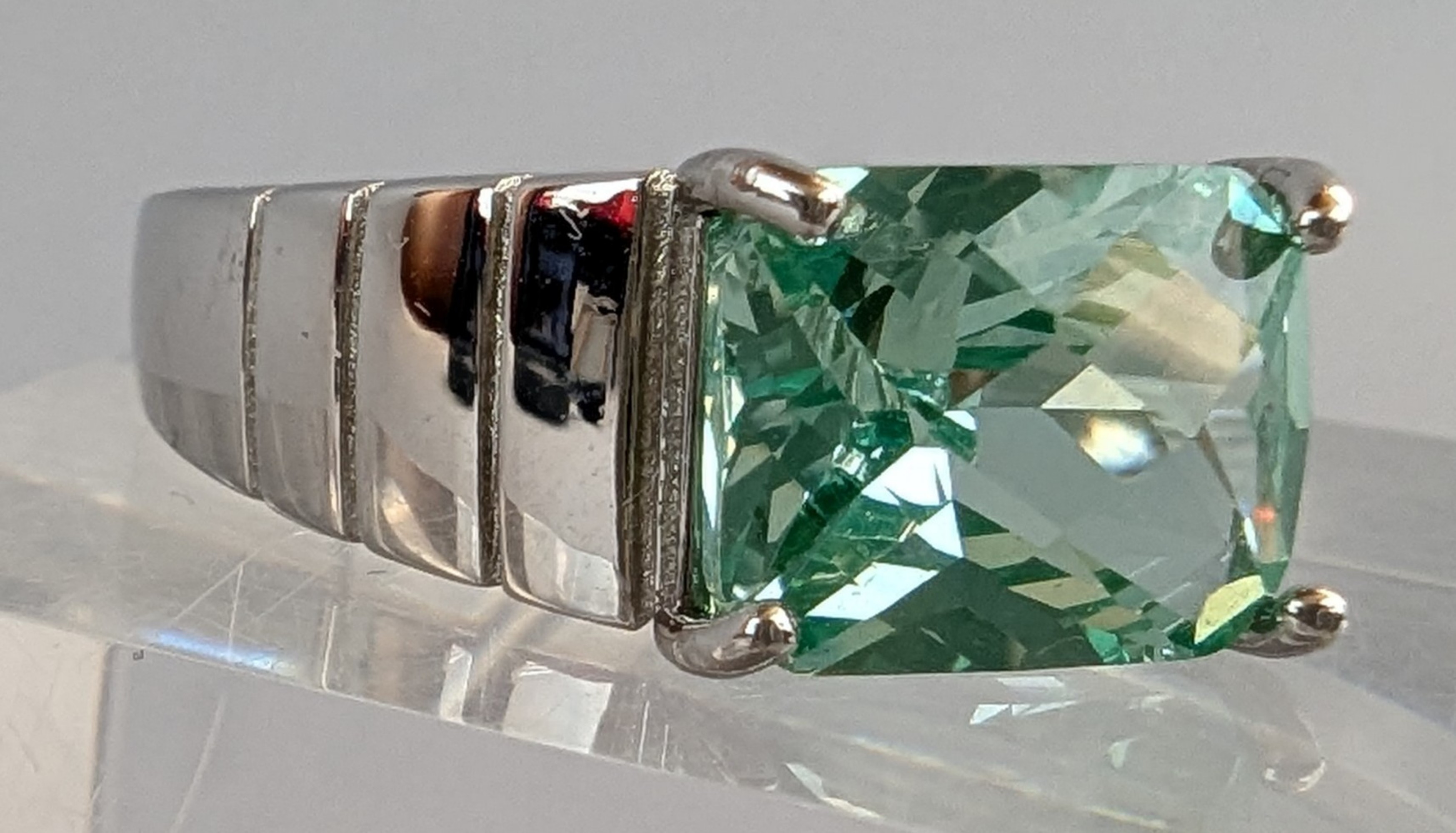 Lot image 1