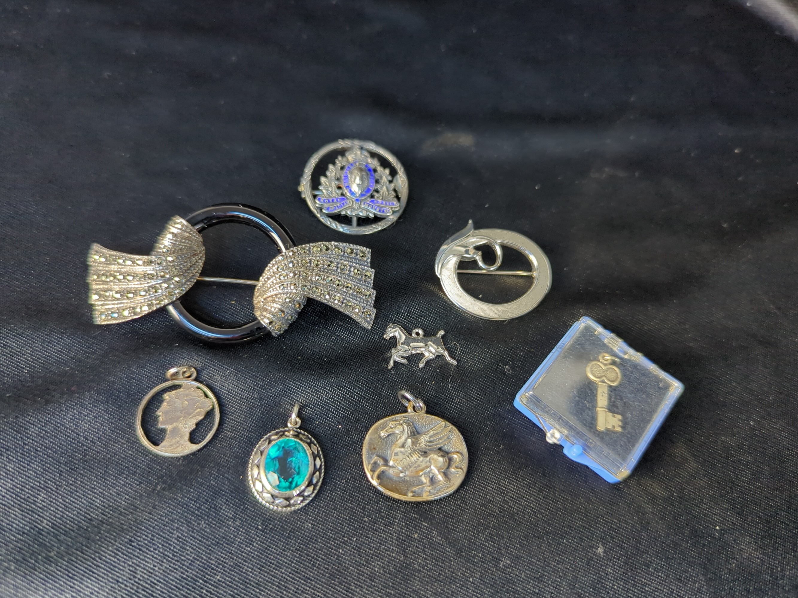Lot image 2