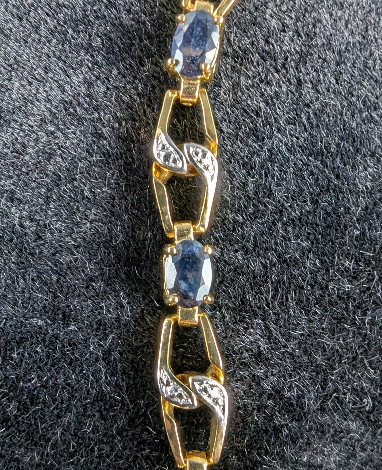 Lot image 2