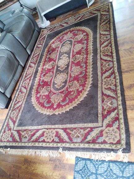 Coliseum Wool Area Rug, 5' x 8'