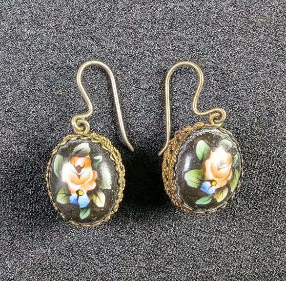 Floral Necklace and Earring Set