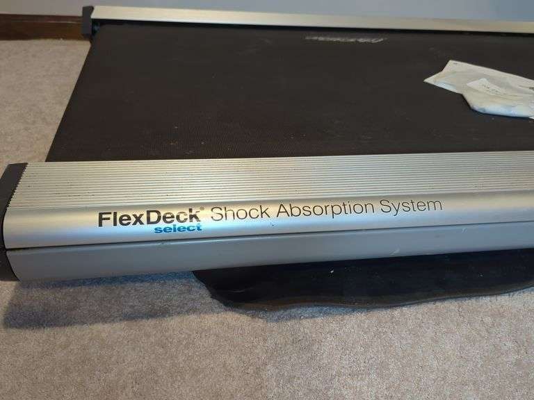 Life Fitness T7-0 Treadmill, Bidder Responsible For Proper Disassembly and Removal