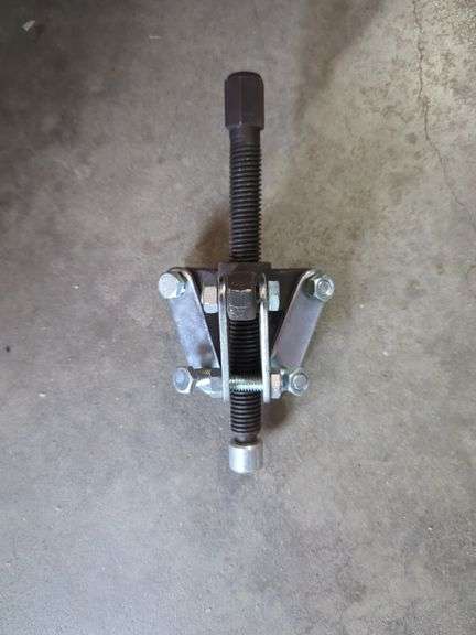 Mechanics Puller Assortment, Various Sizes And Styles