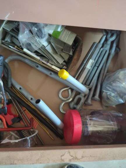 Tools & Hardware