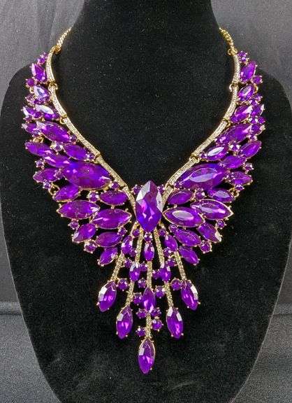 Costume Jewelry Necklace and Earring Set