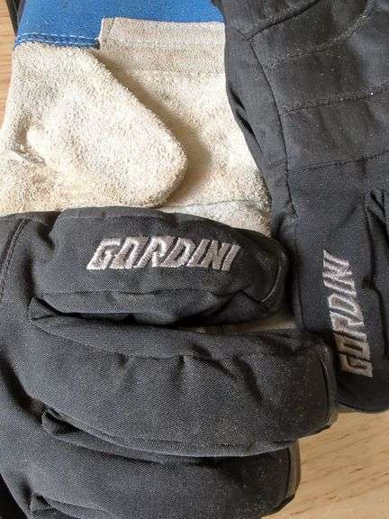 Men's Work Gloves, Qty 11