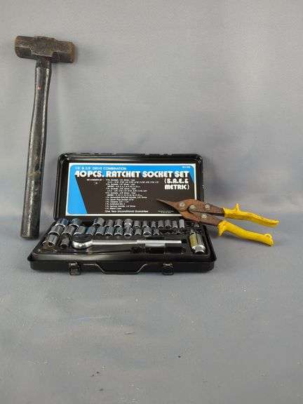 Hand Tools Lot: 40-Piece Socket Set, Metal Snips, and Hammer