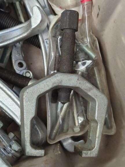 Mechanics Puller Assortment, Various Sizes And Styles