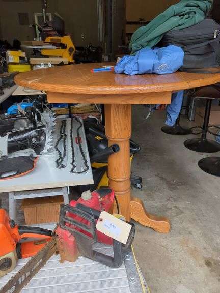 Round Oak Pedestal Table