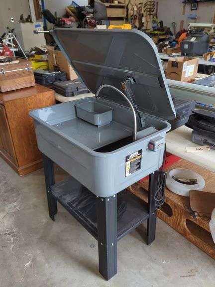 Central Machinery Parts Washer with Pump, New
