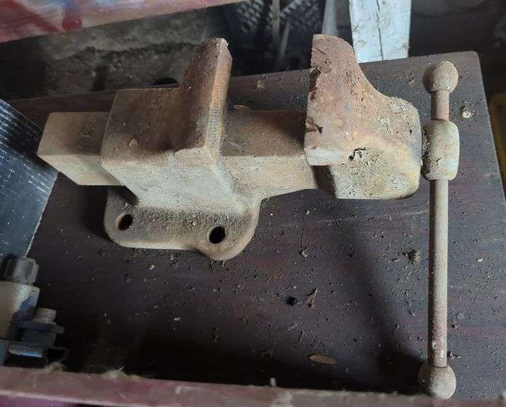 Reed MFG. Co. 4" Jaw Bench Vise, No. 104B