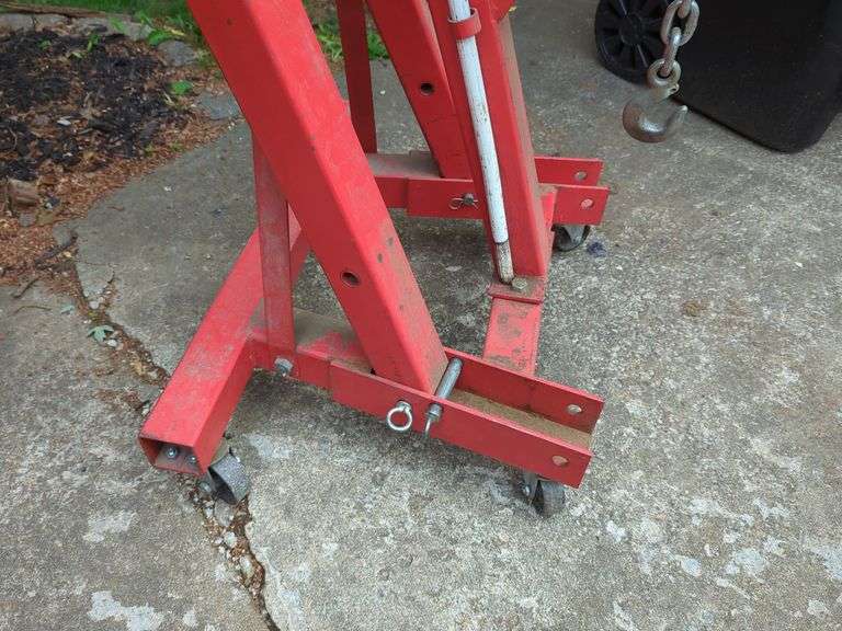 Folding Hydraulic Engine Hoist, 2 Ton Capacity