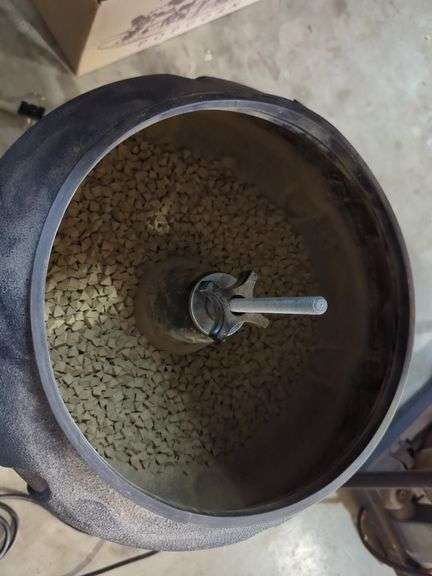 Chicago Electric Vibratory Bowl Rock Tumbler