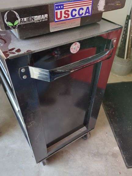 Craftsman Rolling Tool Cabinet, Surface Plate And Contents Not Included