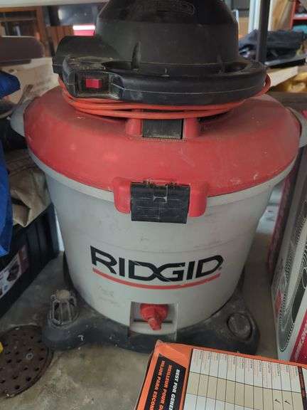 Ridgid Shop Vac with Filter and Hose