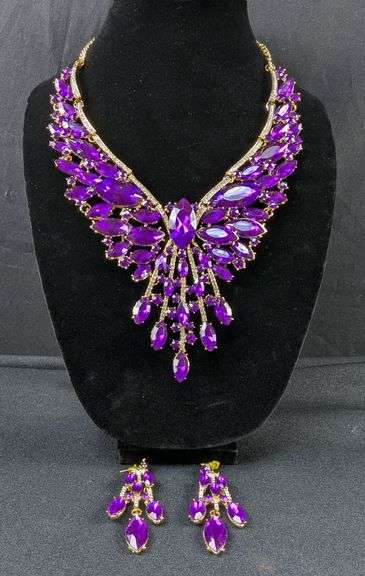Costume Jewelry Necklace and Earring Set
