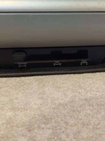 Life Fitness T7-0 Treadmill, Bidder Responsible For Proper Disassembly and Removal