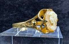 10k Gold Cameo Ring