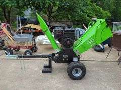 Wallemac Gas Powered 6" Wood Chipper With Tow Hitch