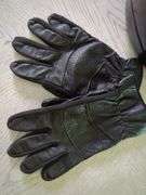Zeus Helmet and Bikerse Glove Set