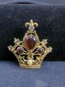 Lot of Six Decorative Brooches