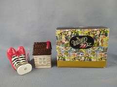Magnetic Wizard of Oz Salt And Pepper Shaker Set