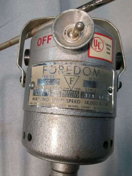 Foredom Series CC .8 Amp Motor With MMC 2-1314 Rotary Checkering Tool, SN# 37A 1737, Max No Load Speed 14000 RPM, With Speed Control And Stand, And Checkered S&W Revolver Grips