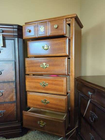 Bassett Seven-Drawer Chest