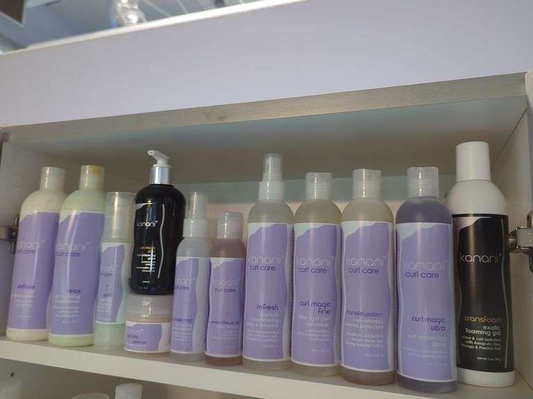 Kanani Curl Care Hair Products, Contents Of Shelf
