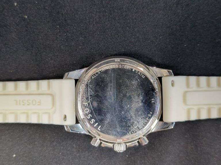 Men's Fossil Wrist Watch With Silicone Band