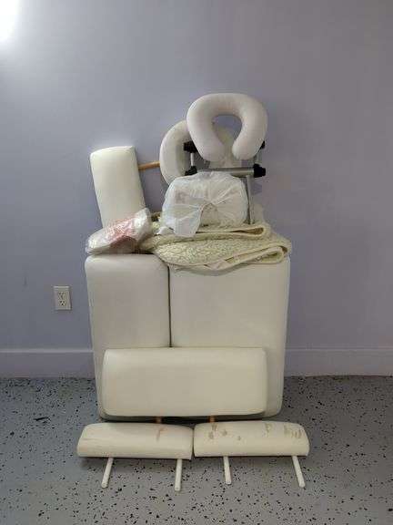 Earthlite Calistoga Portable Massage Table 27" NS White