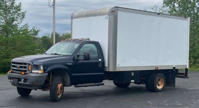 2004 Ford F-550 Pickup Truck With Enclosed Box Bed, VIN 1FDAF56S34EB24003, Mileage Showing On Odometer 12,335, Missouri Title, See Details For Video