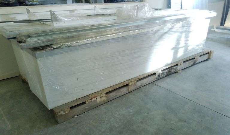 Aluminum Cabinet Co. Tall Single Cabinet