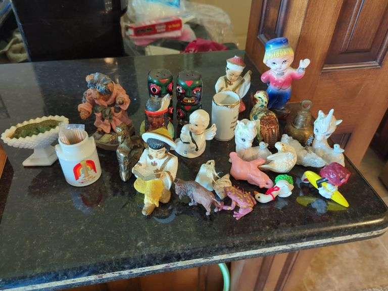 Figurines, Salt & Pepper Shakers and Collectibles