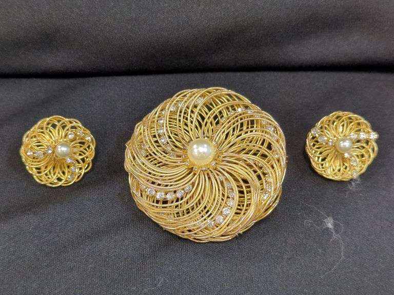 Womens Costume Jewelry Sets Including Clip On Earrings, Qty 3