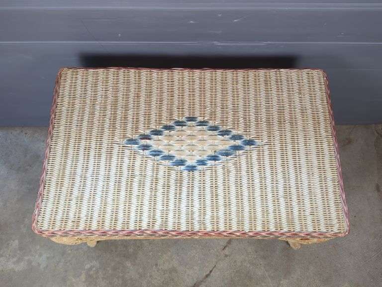 Wicker Coffee Table with Shelf