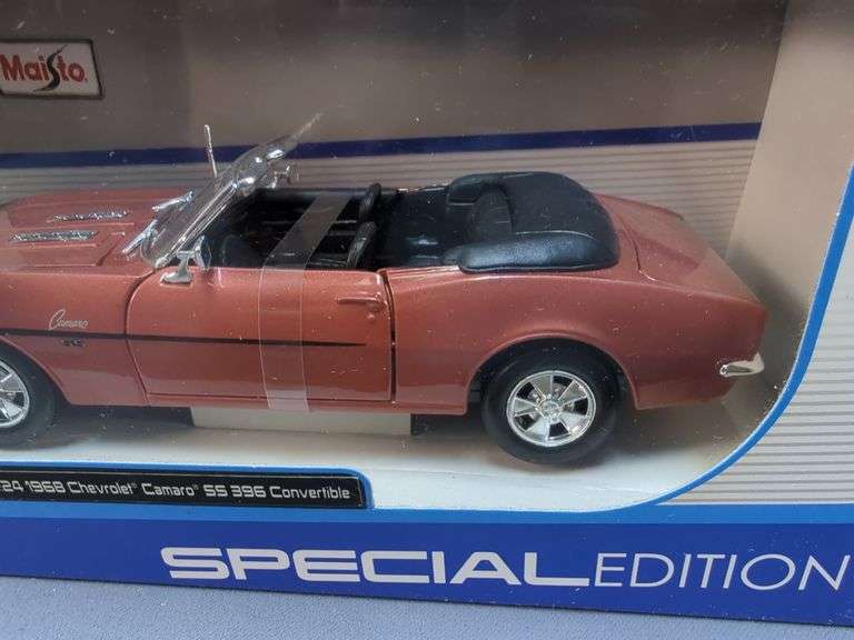 Maisto Special Edition Diecast Car Set: '66 Chevelle, '68 Camaro, '70 Nova