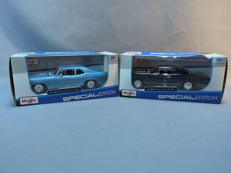 Maisto Special Edition 1/24 Diecast Cars