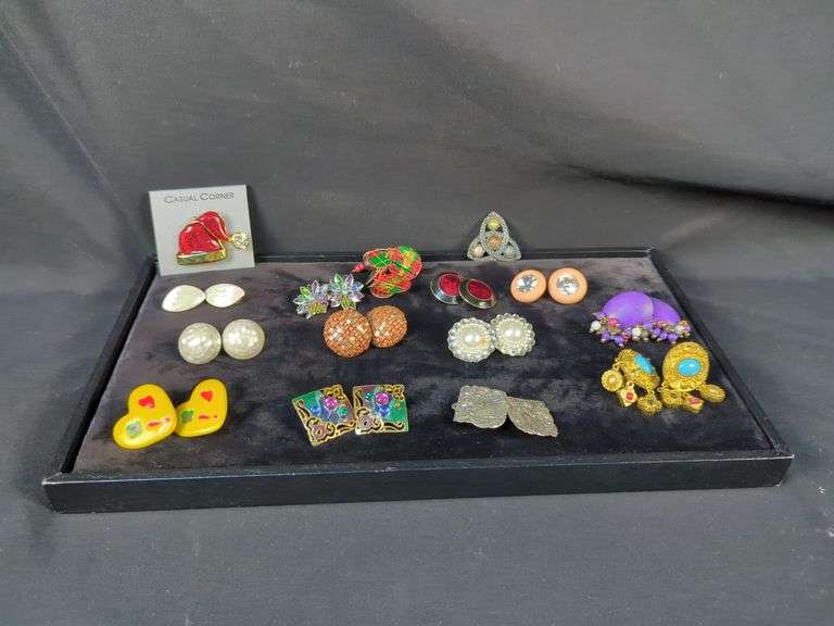 Fashion Earrings and Brooches, Approx. 15 Pairs