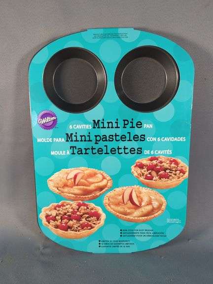 Wilton Mini Tart, Mini Pie, and Jumbo Muffin Pans
