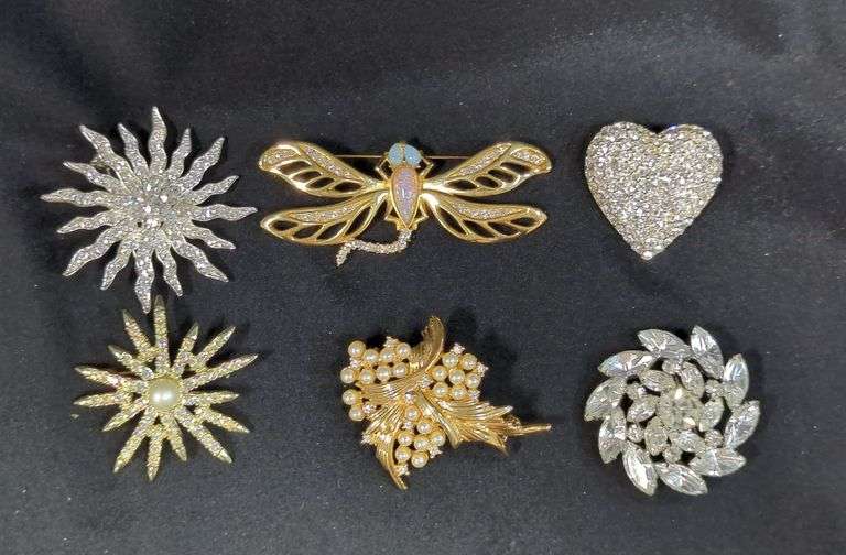 Rhinestone Brooch Collection Qty 7