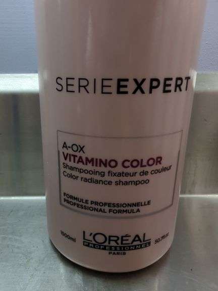 L'Oreal Serie Expert Vitamino Color Hair Care Shampoo And Conditioner