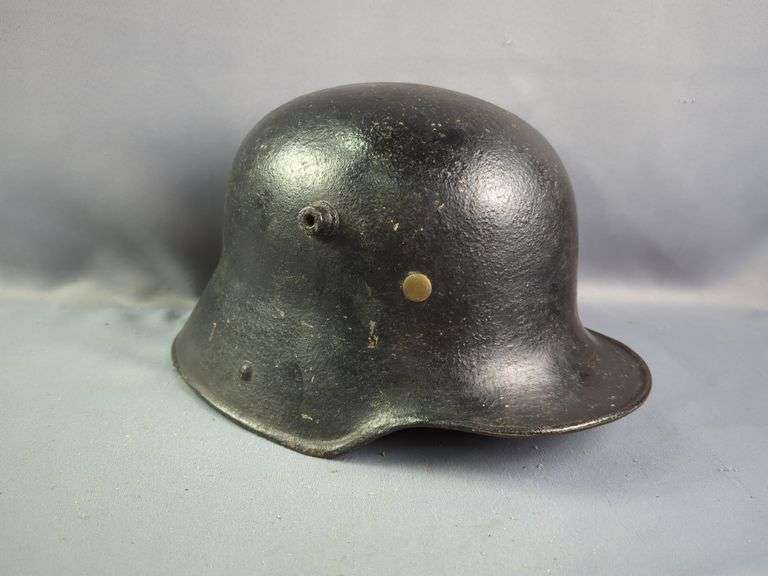 German M-16 WWII Metal Helmet With Repoduction Liner, Size ET 04