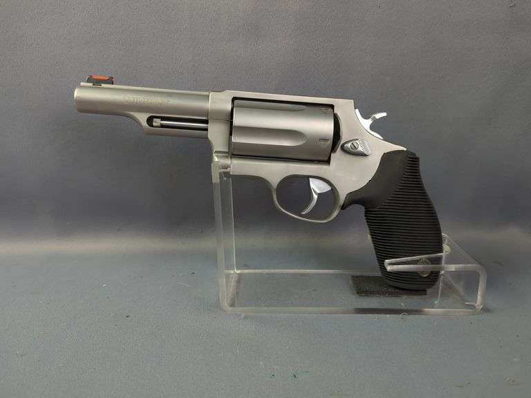 Brazil Taurus/ Taurus Int The Judge .45 LC/ .410 ga 5-Shot Revolver SN# CW926541, Paperwork, In Box